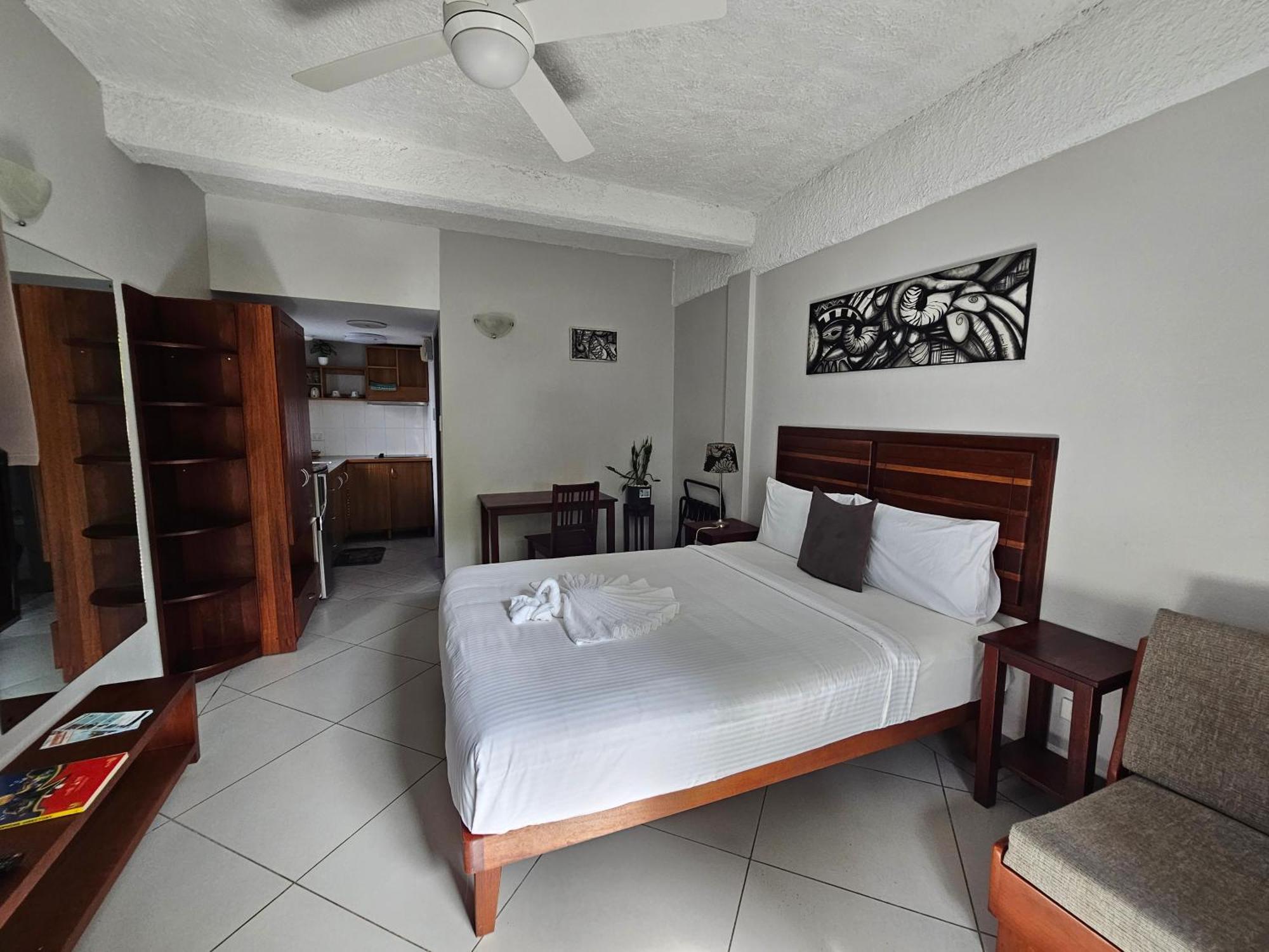 Sanalae Apartments Honiara Esterno foto