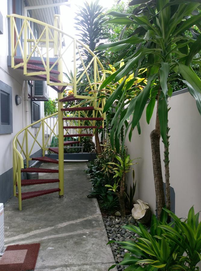 Sanalae Apartments Honiara Esterno foto
