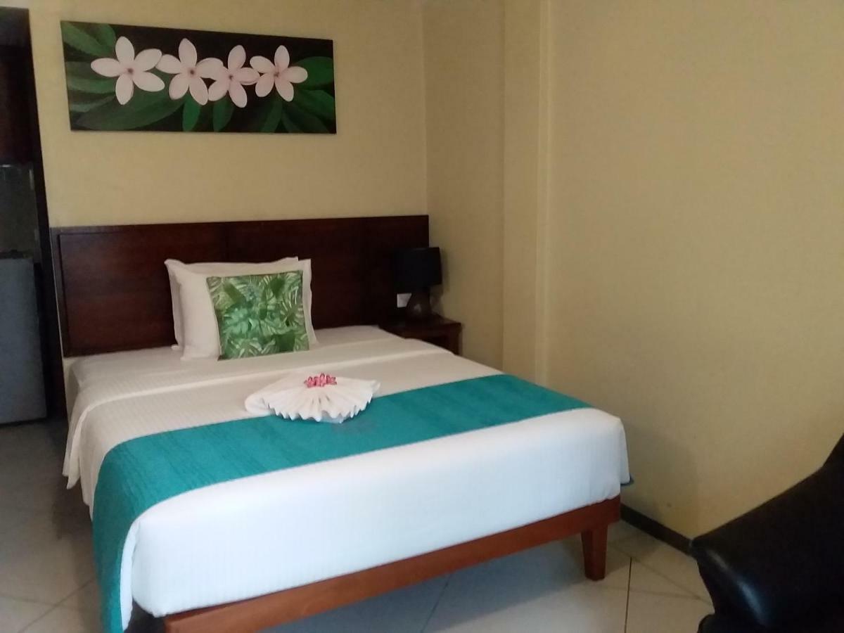 Sanalae Apartments Honiara Esterno foto